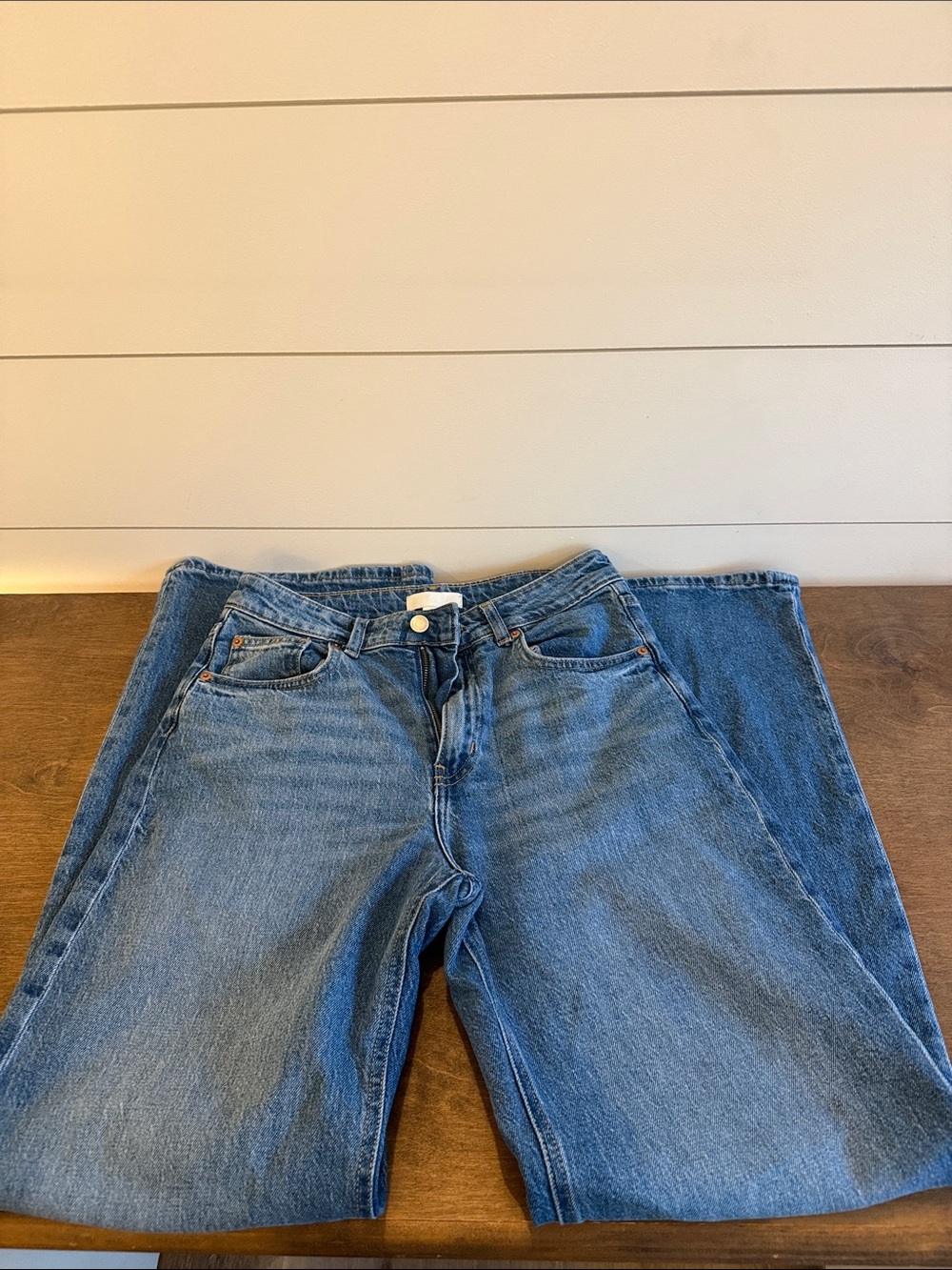 H&M Women's Medium Blue Straight-Leg Jeans